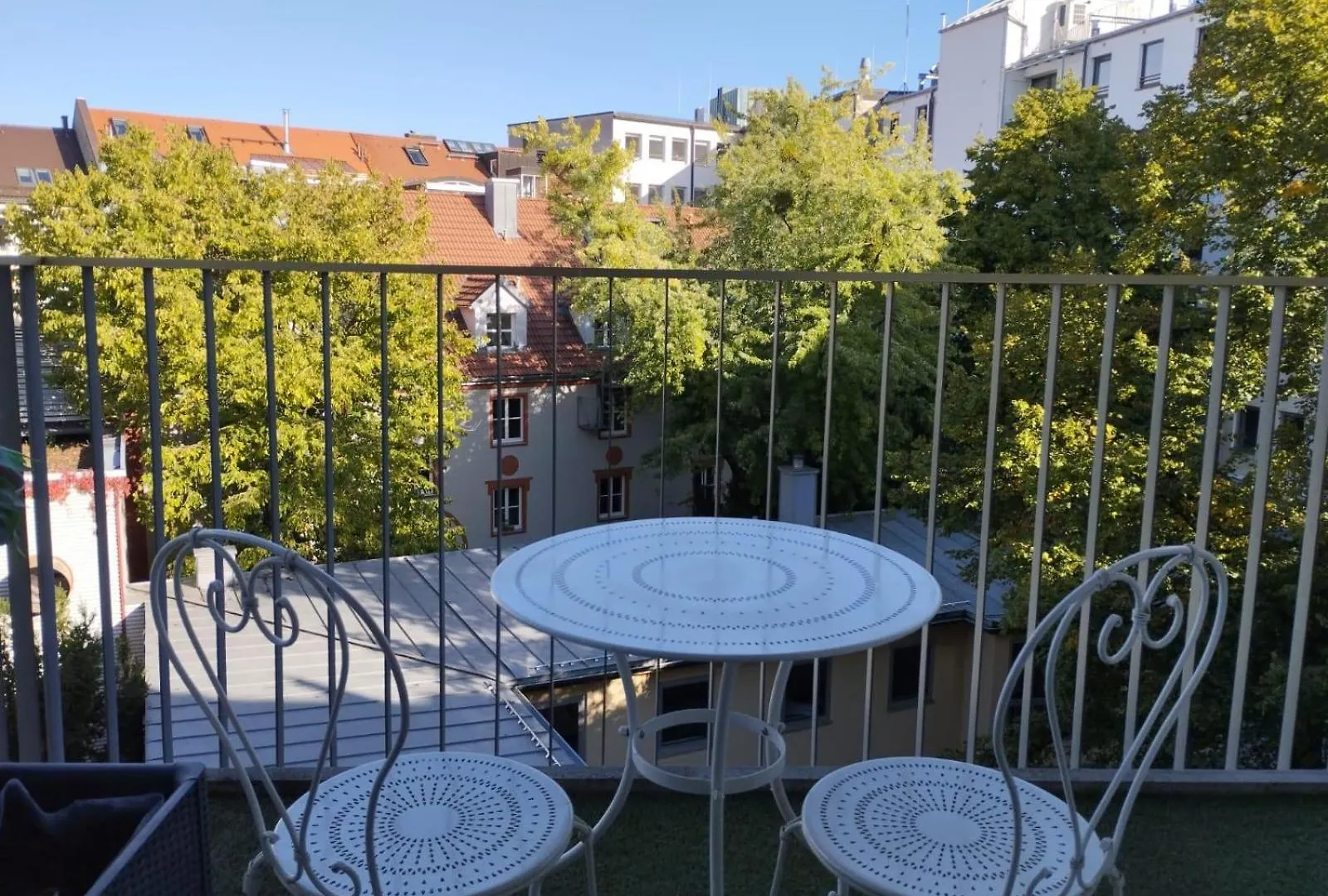 Amalien 12 Apartment Munich Germany